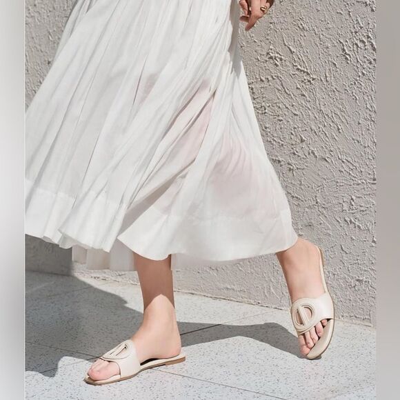 Top Moda Cut Out Design Slides size 7 - Picture 1 of 12